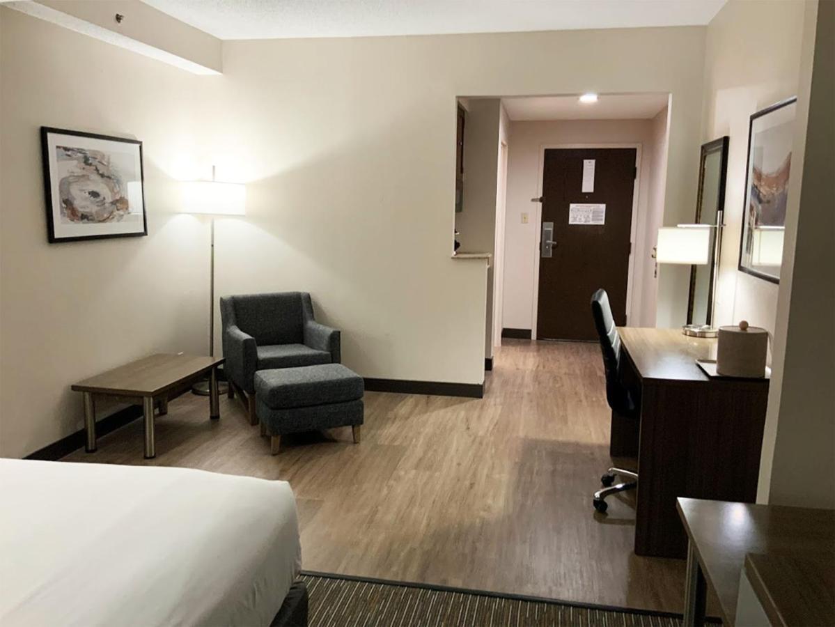 Wingate By Wyndham Jackson Ridgeland Hotel ภายนอก รูปภาพ