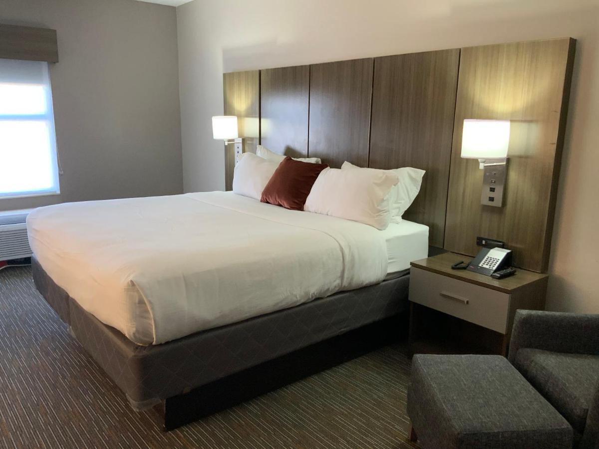 Wingate By Wyndham Jackson Ridgeland Hotel ภายนอก รูปภาพ