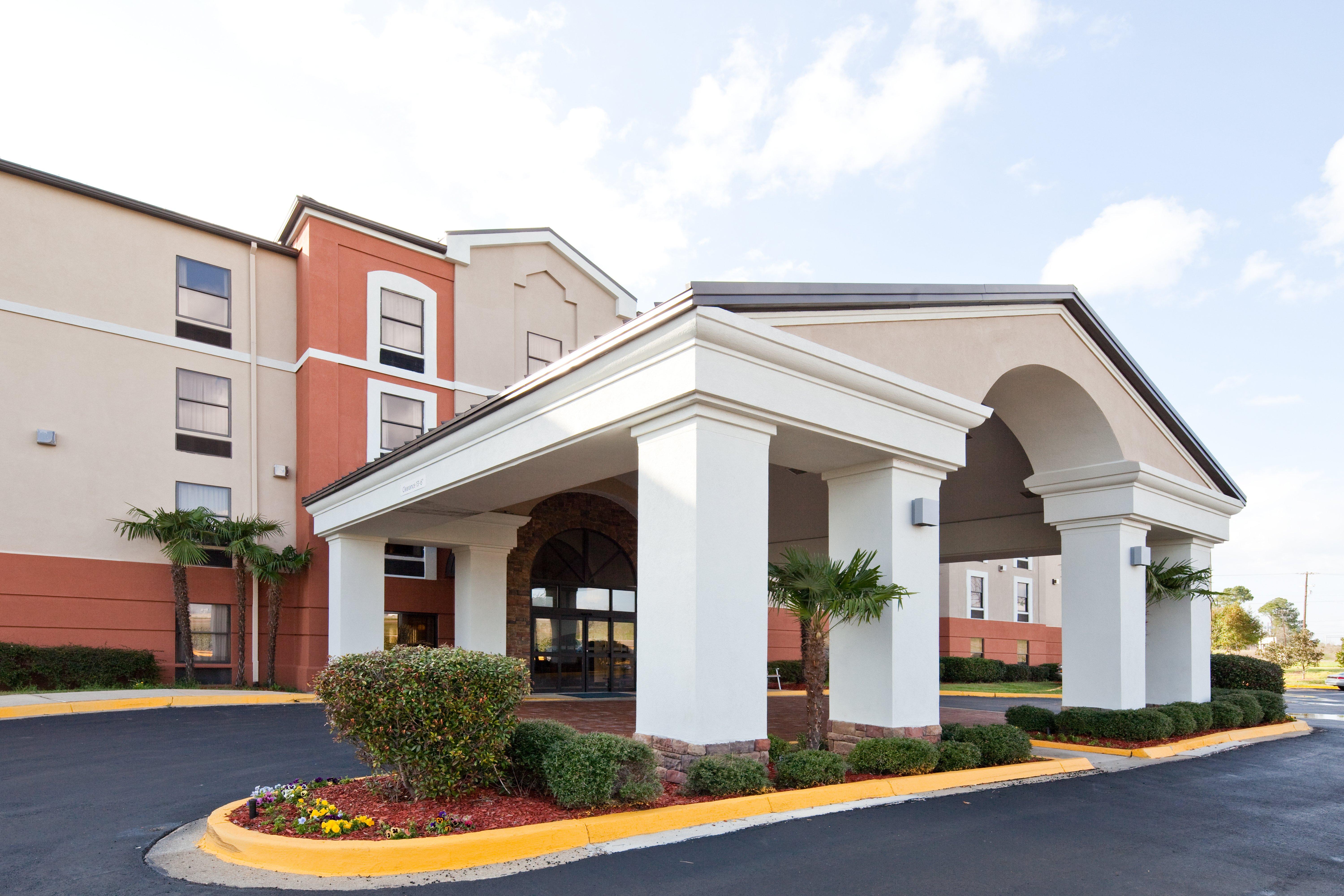 Wingate By Wyndham Jackson Ridgeland Hotel ภายนอก รูปภาพ